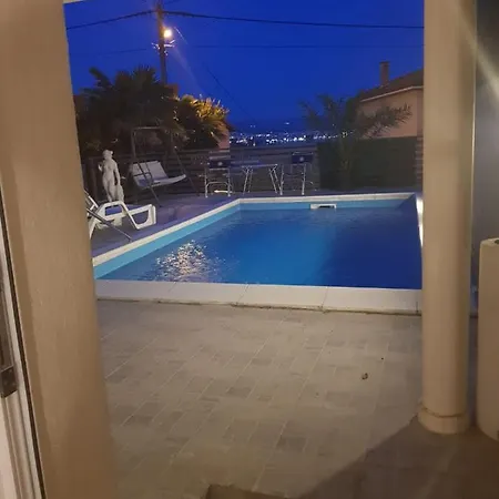 Studio Sandra - Private Pool Apartment Opatija