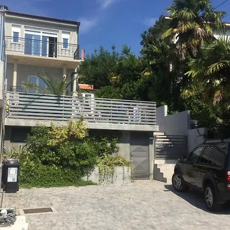 Studio Sandra - Private Pool Apartment