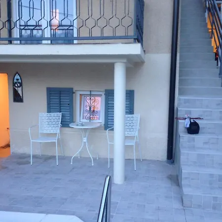 Studio Sandra - Private Pool Apartment Opatija
